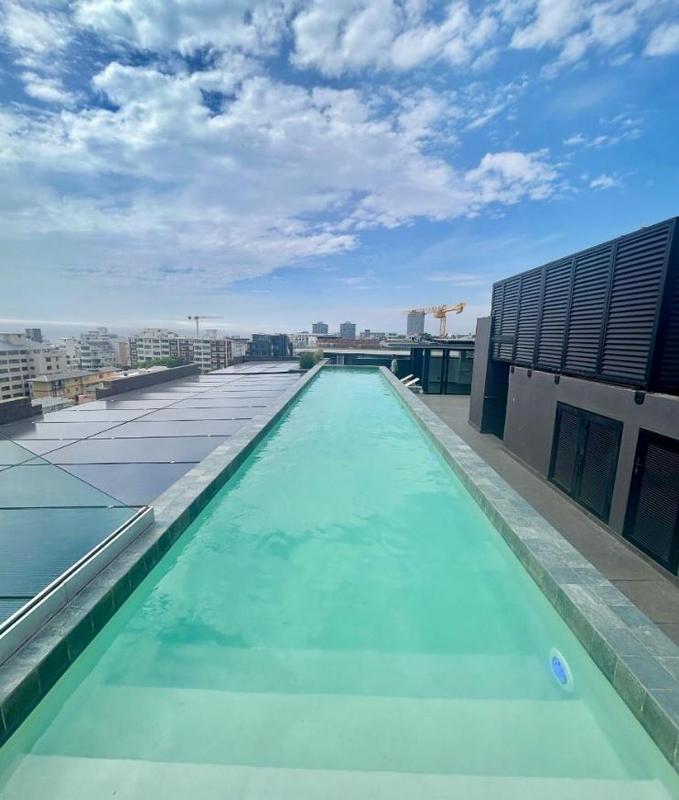 2 Bedroom Property for Sale in Sea Point Western Cape